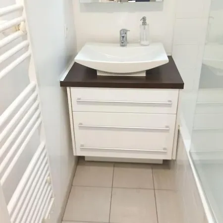 شقة Hyper Centre - Spacieux 2 Parking Et Terrasse آركاشو