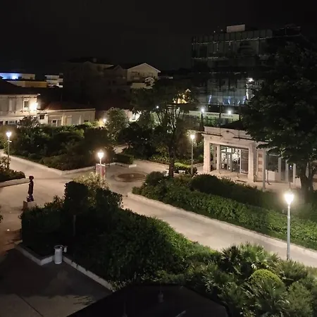 Hyper Centre - Spacieux 2 Parking Et Terrasse * آركاشو