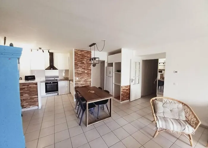 Hyper Centre - Spacieux 2 Parking Et Terrasse Apartment *